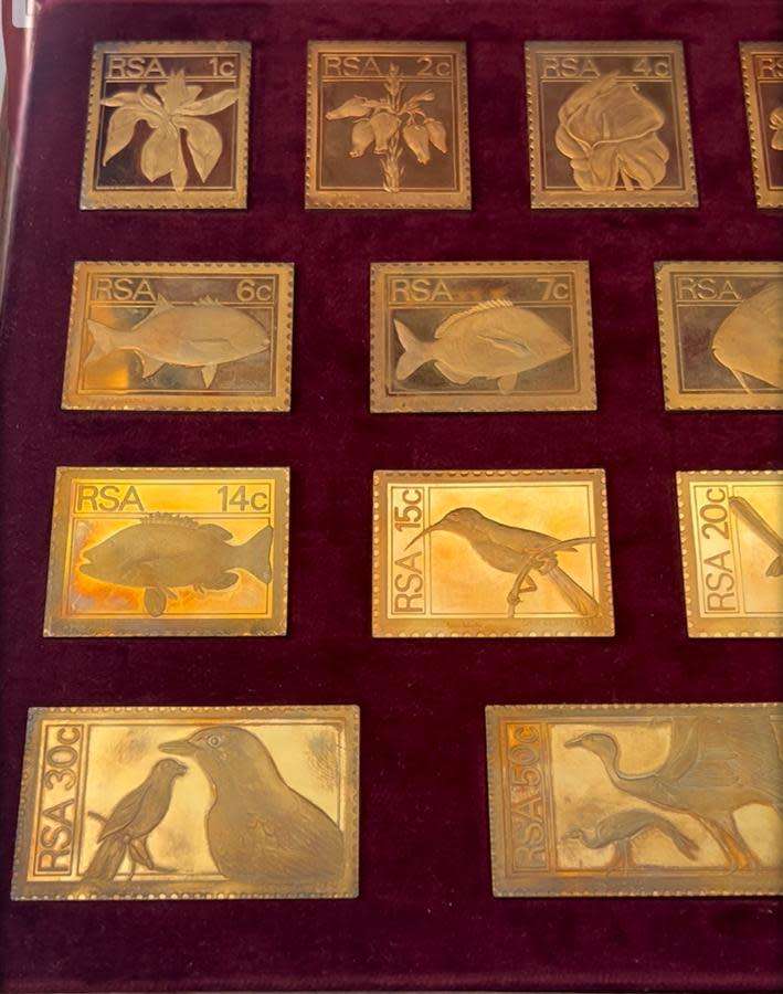 THE RSA 1974/75 DEFINITIVE STAMP SET GOLD PLATED SILVER 16 X REPLICA STAMPS