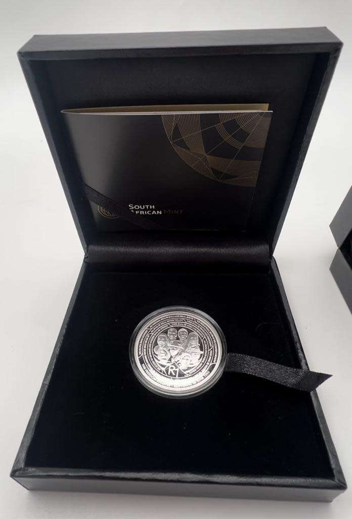 2017 SA Silver R1 Proof - Mandela - Life of a Legend Series