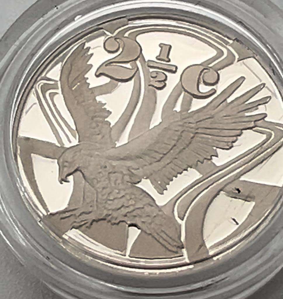 2½ Cents The African Vultures Silver coin 2005