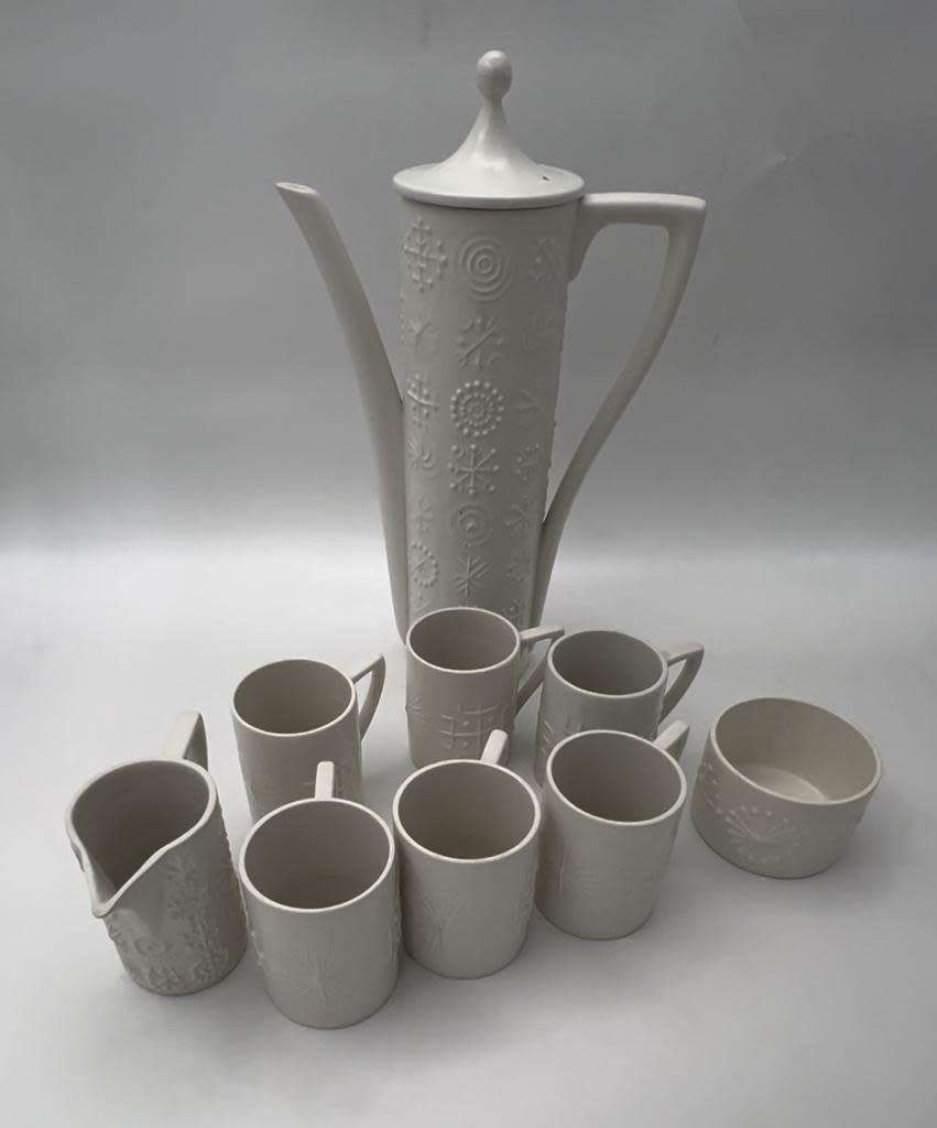 Totem Portmeirion white coffee set 1961