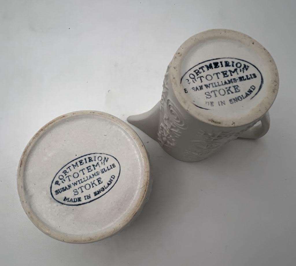 Totem Portmeirion white coffee set 1961