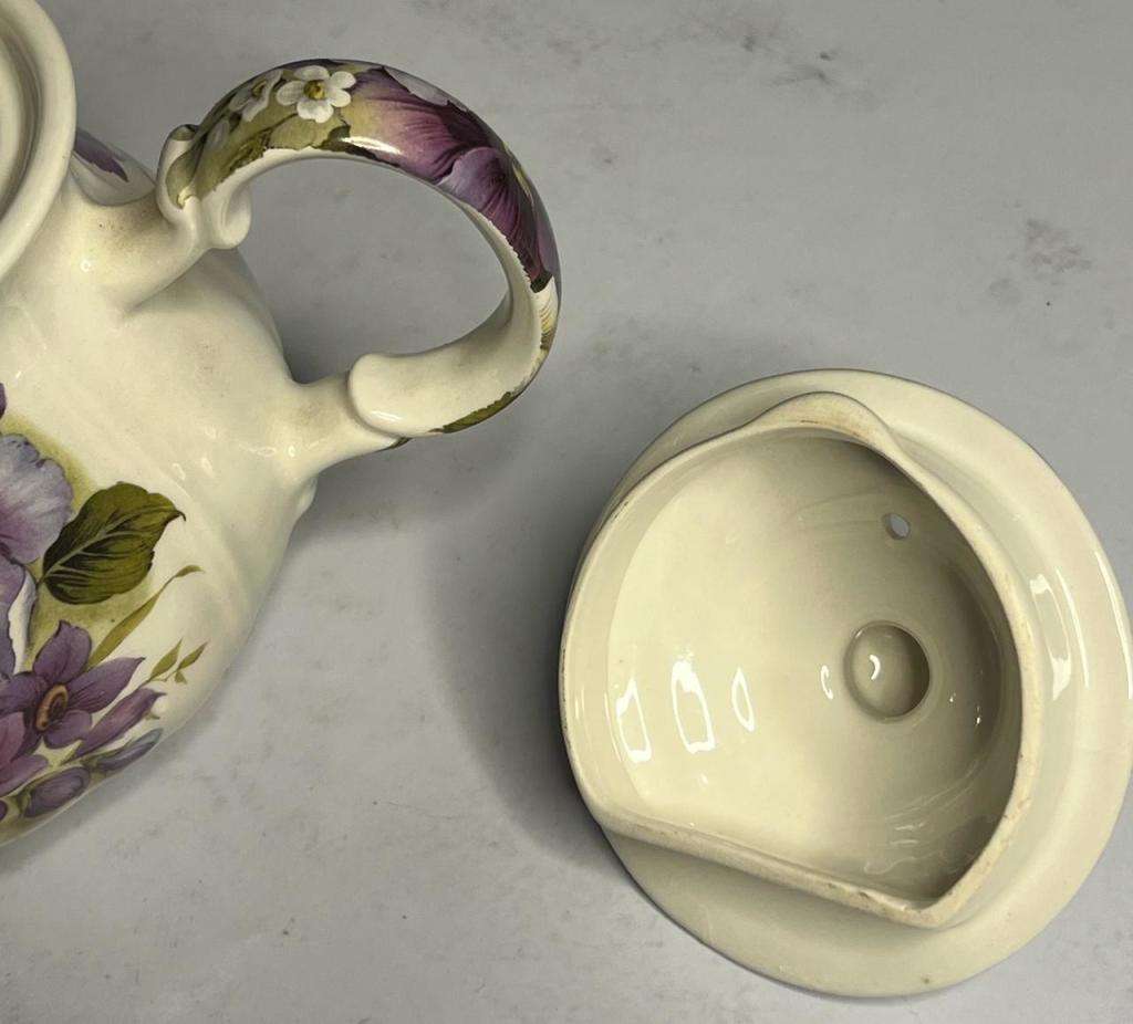 Vintage Sadler Windsor England Teapot Purple Pansy Flower Pattern
