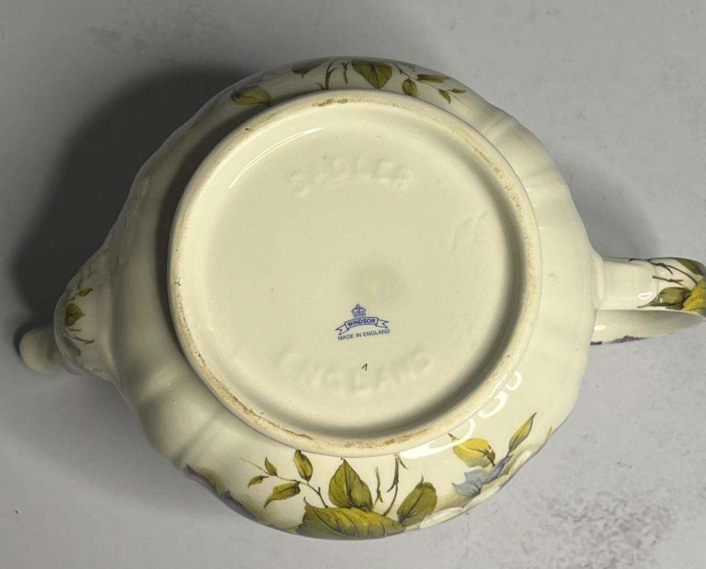 Vintage Sadler Windsor England Teapot Purple Pansy Flower Pattern