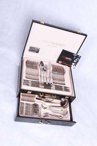 R2499****Brand New*** 72 piece cutlery set** Comes in two Drawers Wooden Box**18/10 STAINLESS STEEL*