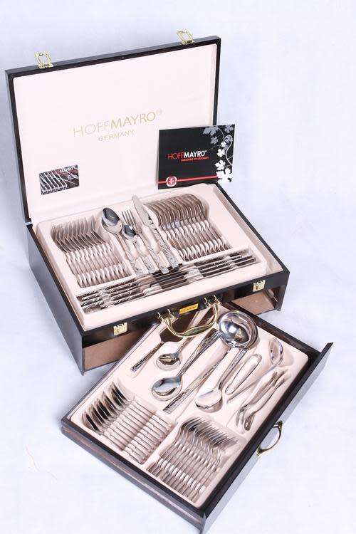 R2499****Brand New*** 72 piece cutlery set** Comes in two Drawers Wooden Box**18/10 STAINLESS STEEL*