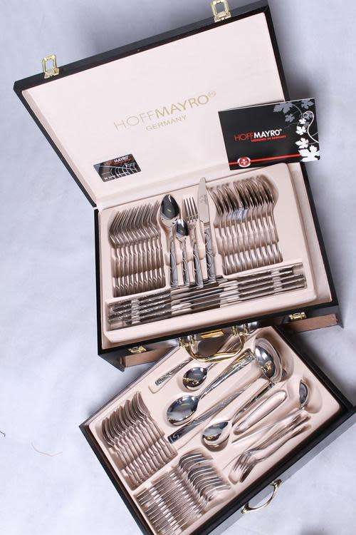 R2499****Brand New*** 72 piece cutlery set** Comes in two Drawers Wooden Box**18/10 STAINLESS STEEL*