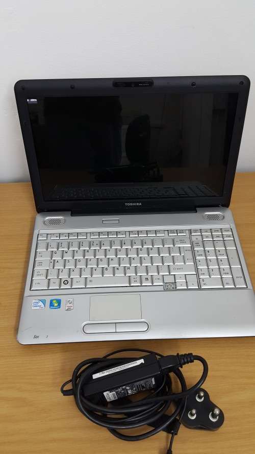 TOSHIBA SATELLITE L500