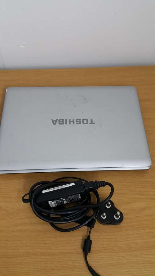 TOSHIBA SATELLITE L500
