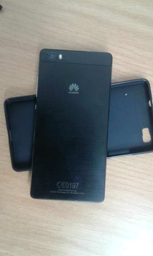 HUAWEI P8 LITE (IN BOX) LIKE NEW