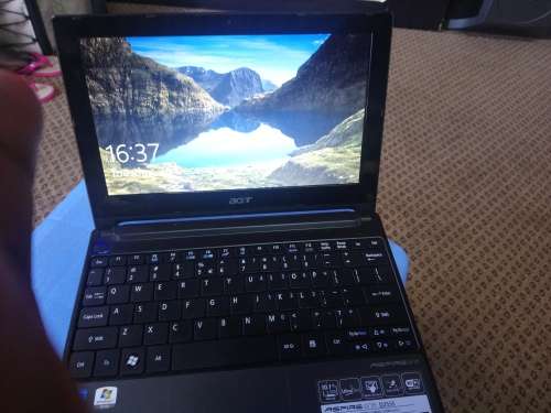 Acer Aspire one like new