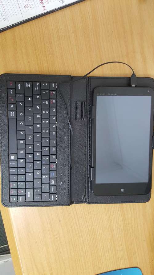 HP Stream 7 5700  windows Tablet +keyboard