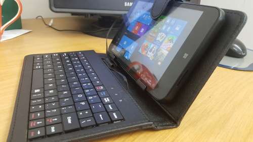 HP Stream 7 5700  windows Tablet +keyboard