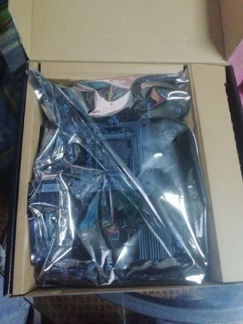 Intel i7-6700 3.4 GHz Quad Core  + MSI H110M PRO-VD PLUS H110 Chipset LGA 1151 Motherboard