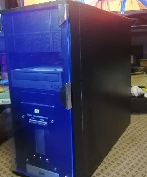 7th Gen computer tower,500gb harddrive 4gb ddr4 ram