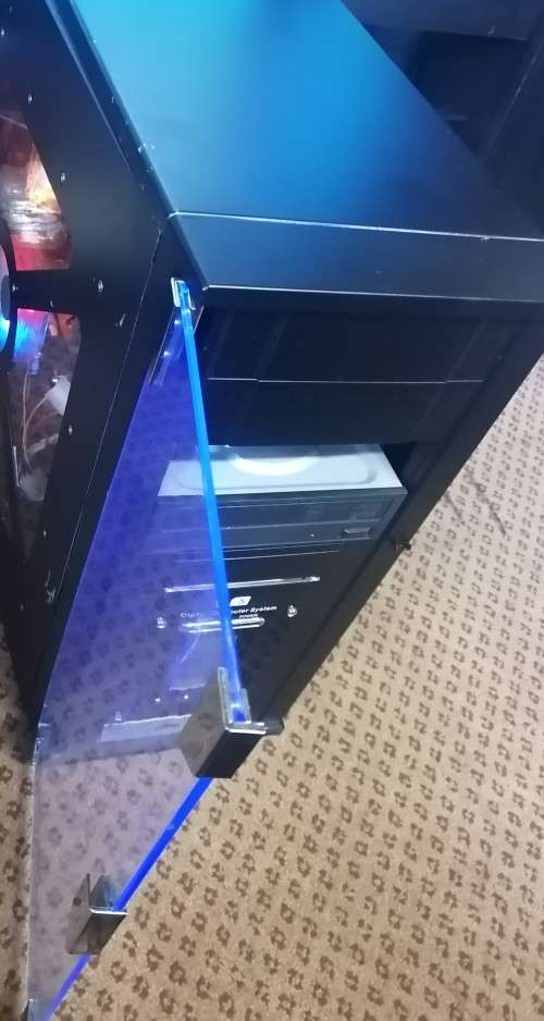 7th Gen computer tower,500gb harddrive 4gb ddr4 ram
