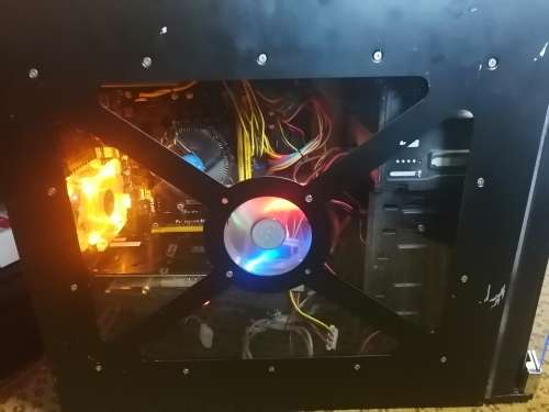 7th Gen computer tower,500gb harddrive 4gb ddr4 ram