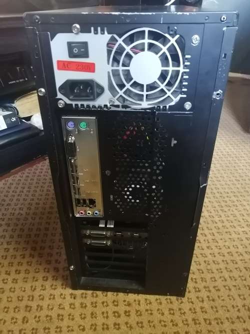 7th Gen computer tower,500gb harddrive 4gb ddr4 ram