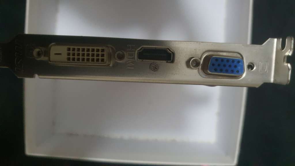 MSI HD 6570 ,2GB  GRAPHIC CARD,