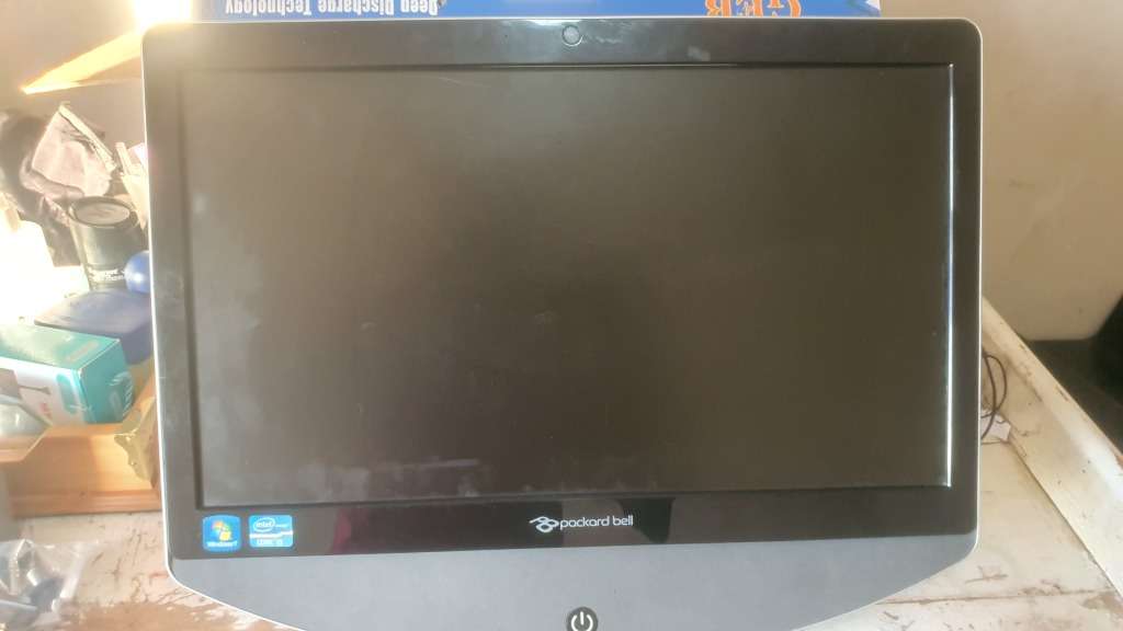 Packard Bell OneTwo, DESKTOP , PLEASE READ !!!