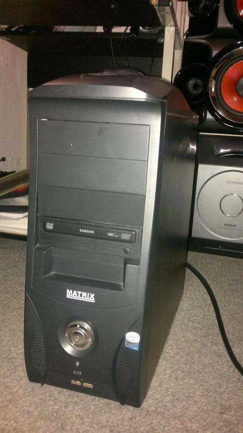 DESKTOP COMPUTER CORE 2 DUO