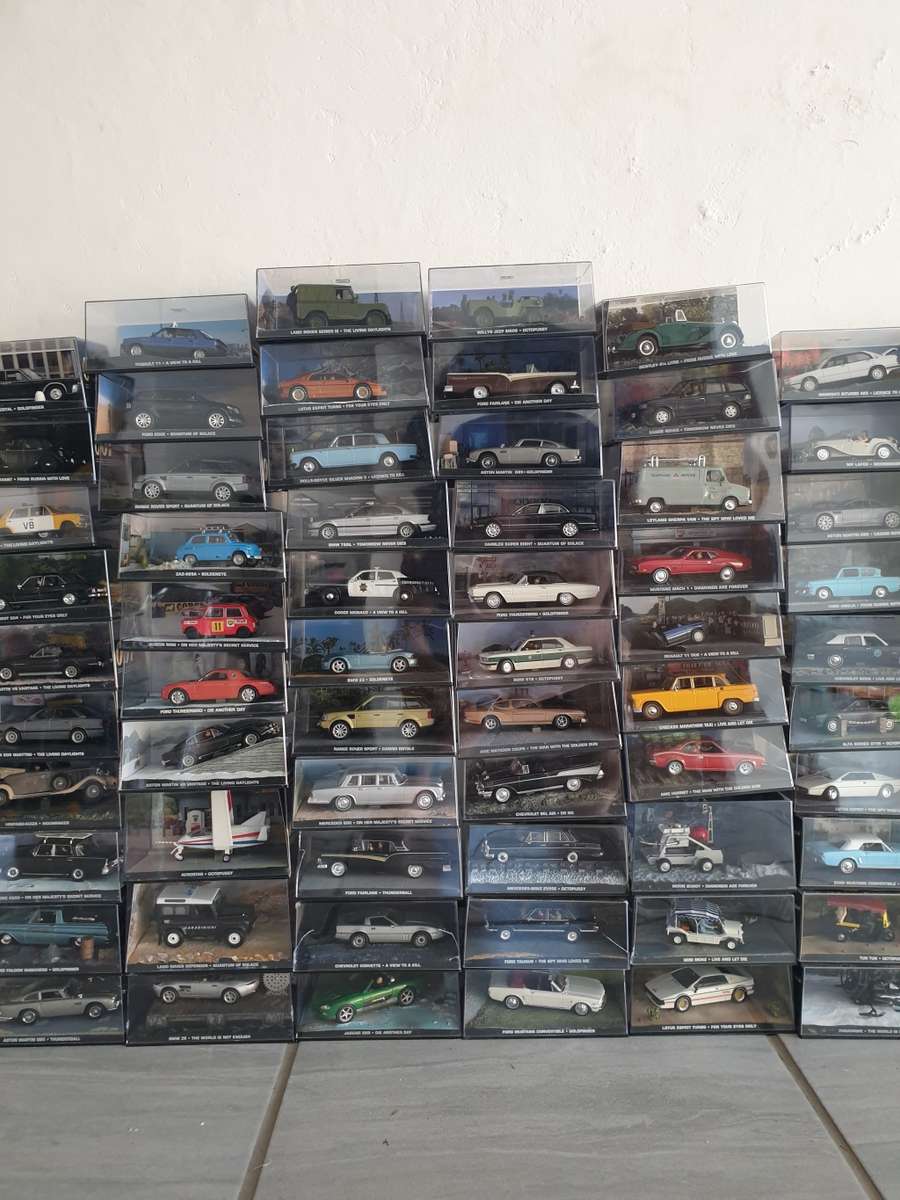 James Bond car collection - 77 cars!!