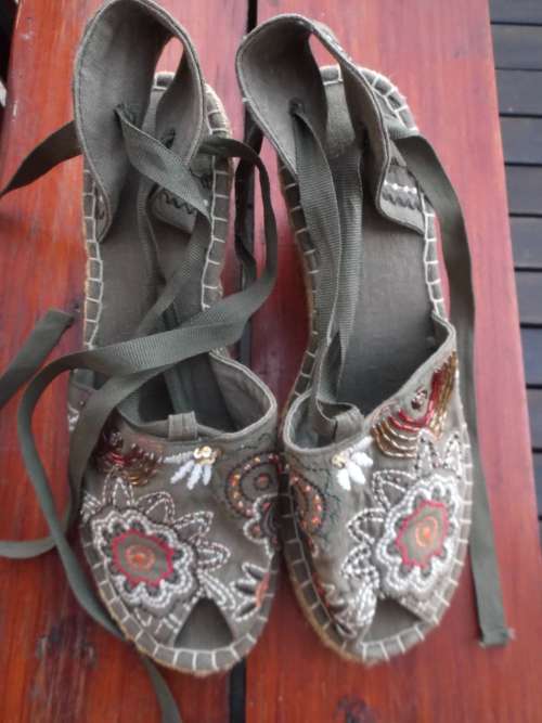 Special Occasion Stunning pair of size 41 Wedge Sandals from England. Sequins/Beads.
