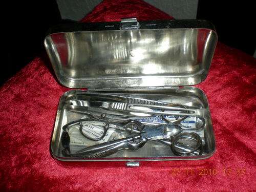 Old Gardner Edinburgh Surgical Kit