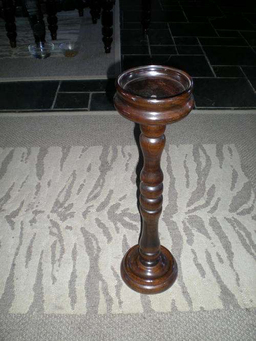 Imbua Ashtray Stand