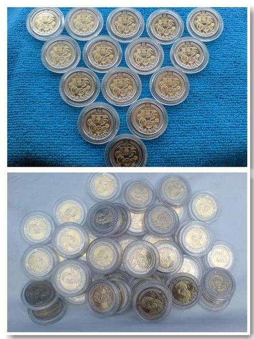 100 UNC - ENCAPSULATED MANDELA 2008 BIRTHDAY + 2011 SARB 90th ANNIVERSARY R5 COINS @ R74.99  A SET!!