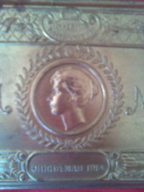 1914 CHRISTMAS METAL BOX