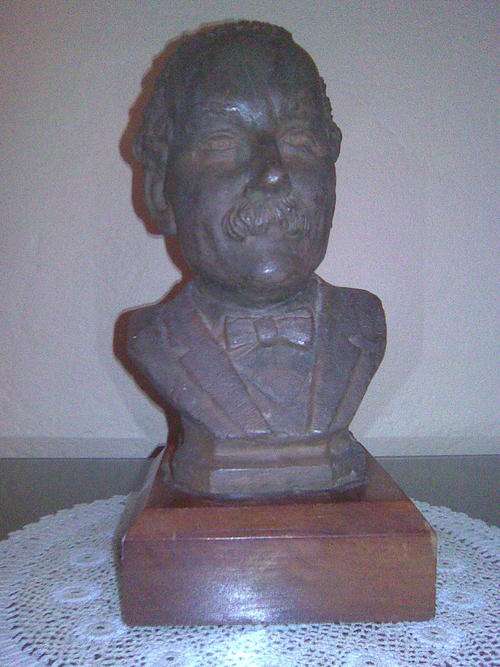 BUST CASTED IN BRONZ 1900's