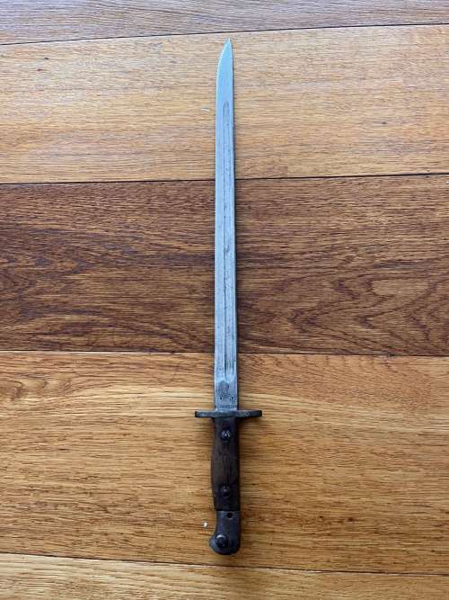 WW1 Lee Enfield 1907 Sanderson bayonet with original scabbard and frog in superb original condition.