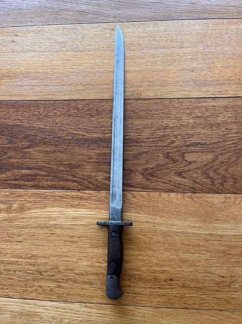 WW1 Lee Enfield 1907 Sanderson bayonet with original scabbard and frog in superb original condition.