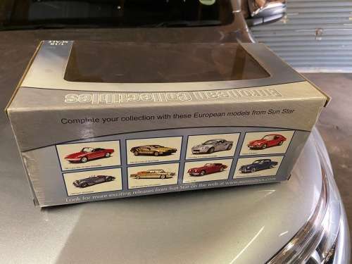 Lotus Elise 1/18 scale model