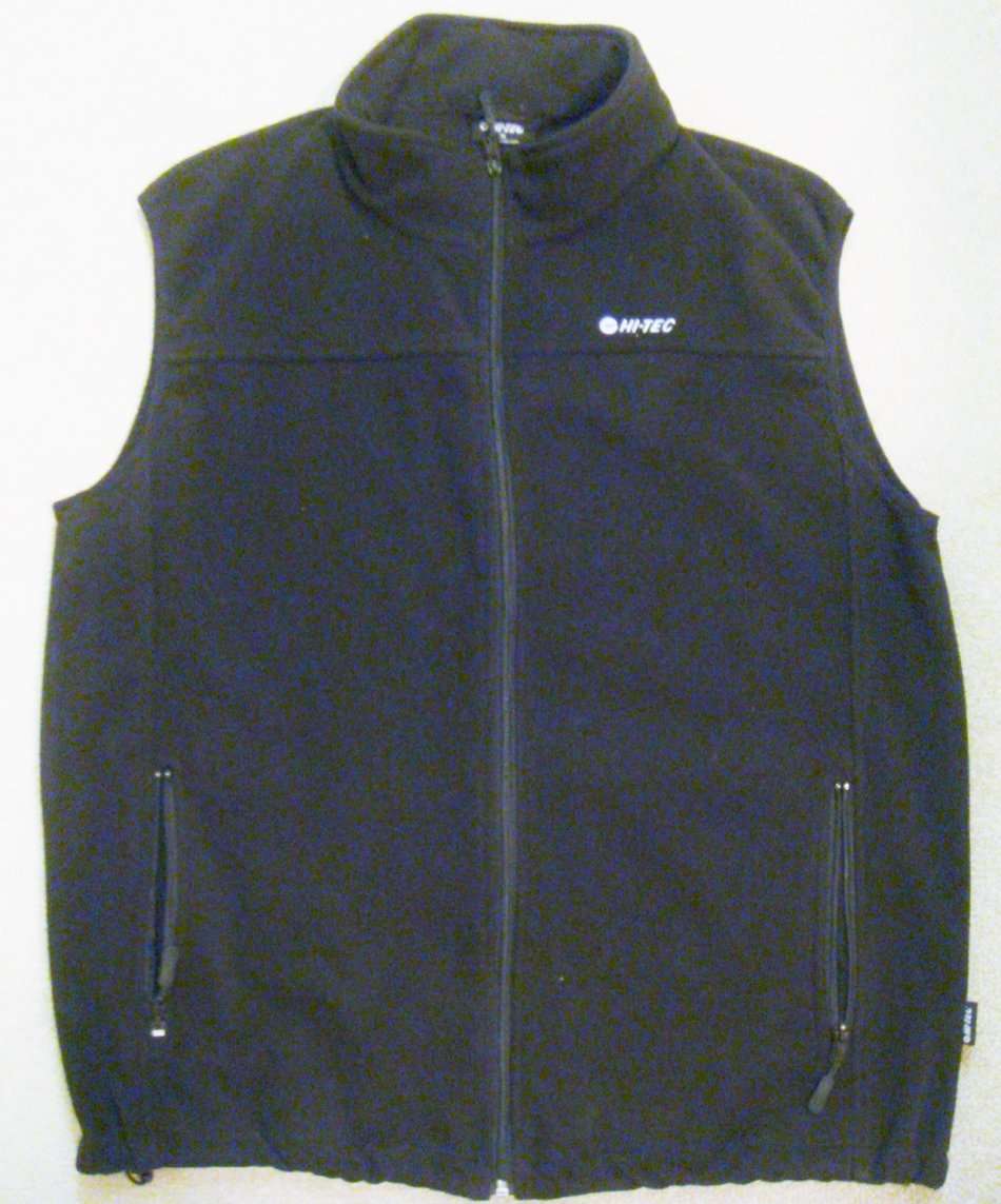 Black Sleeveless jacket  -   Size LARGE -  HI-TEC  -   Look at description