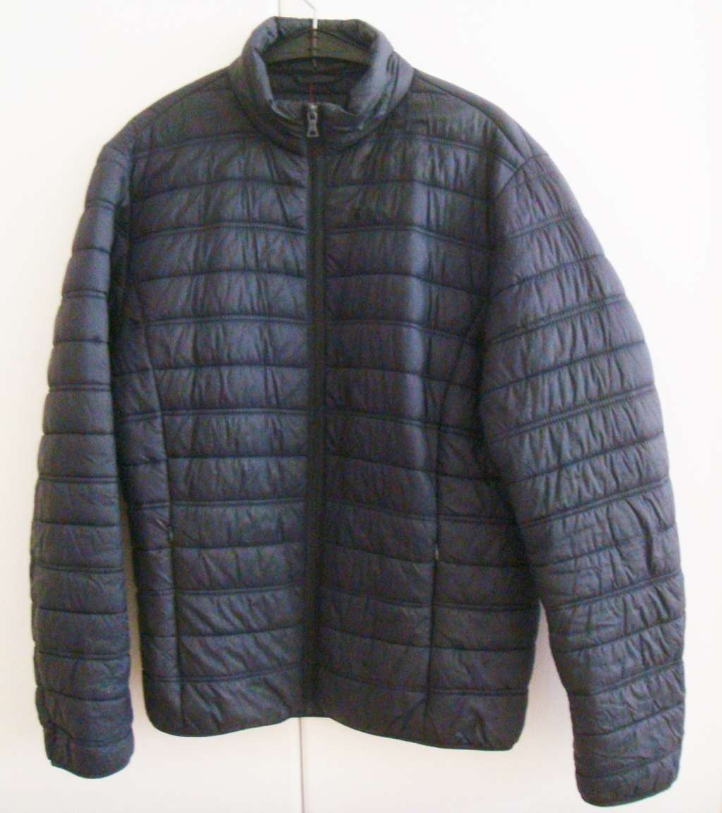 Navy Puffer jacket  -   Size LARGE -  from Woolies  for men