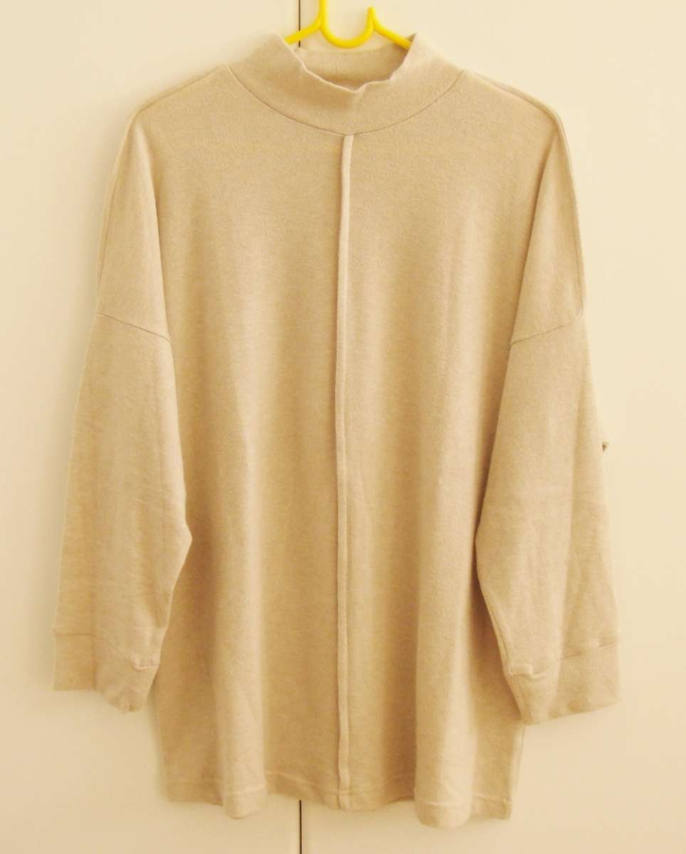 Ladies   Jersey  -   Size  medium -   Beautiful  BEIGE  - Unwanted gift -  NEVER WORN