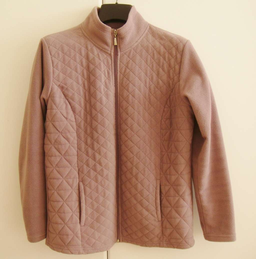 Ladies   jACKET  -   Size  medium -   Beautiful  rose  -  From Queens park.