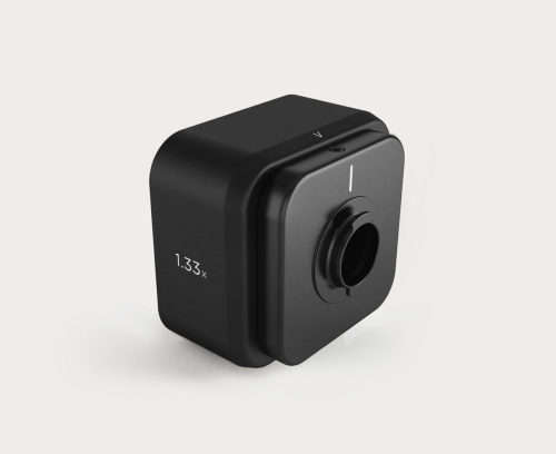 Moment Anamorphic Lens