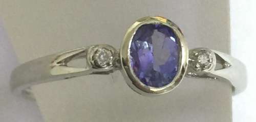 Petite Tanzanite Dress Ring