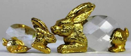 Glass-ball Rabbit with her bunny figure