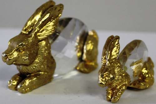 Glass-ball Rabbit with her bunny figure