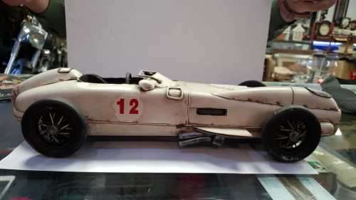 Tin racing car model