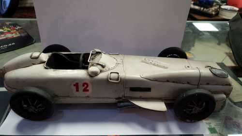 Tin racing car model