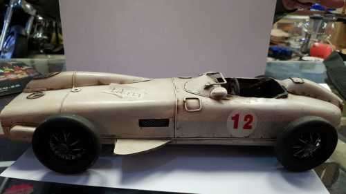 Tin racing car model