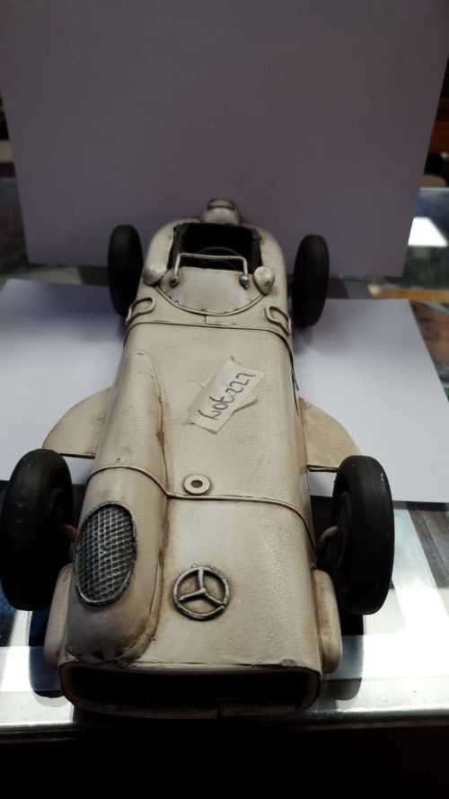 Tin racing car model