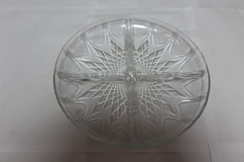 Glass platter with 4 sections