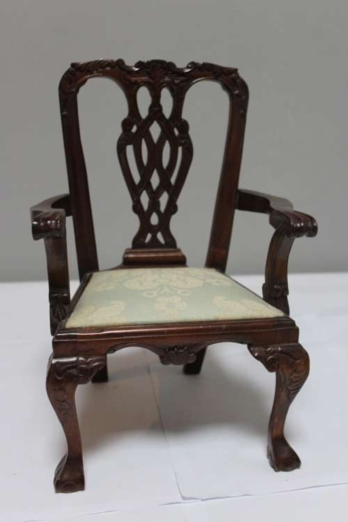 Mini dining room chair
