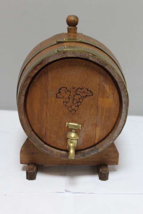Small wooden wine barrel