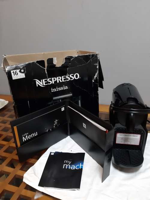 Nespresso coffee machine c/w box & booklet - perfect condition